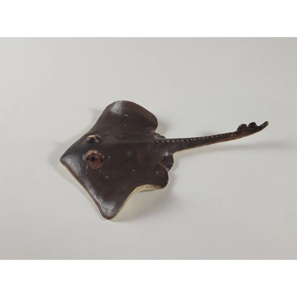 AAA Devil Fish Stingray Figurine Brown Manta Ray Ocean Marine Animal Figure Vint
